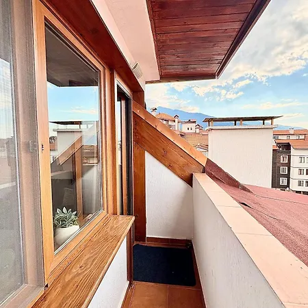 Apartment Fresh With Mountain View, Close To Gondola