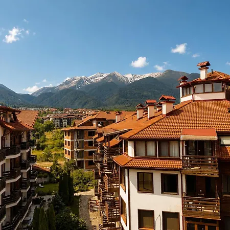 Fresh With Mountain View, Close To Gondola Apartment *